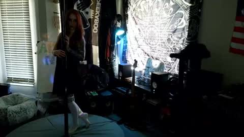 Lilith online show from April 2026 09:41:02 PM