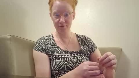 Snapshot of xxmariebliss chatting on May 2026 12:33:01 PM xxmariebliss online show from May 2026 12:33:01 PM