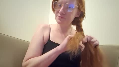 Snapshot of xxmariebliss chatting on May 2026 03:39:01 PM xxmariebliss online show from May 2026 03:39:01 PM