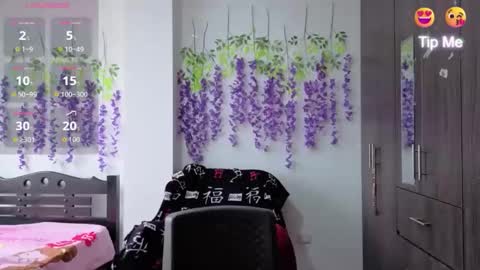 xxmilexx online show from April 2026 01:15:01 PM