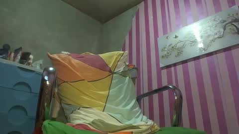 Snapshot of xxrowenatastycockforyouxx chatting on January 2025 04:52:01 AM xxrowenatastycockforyouxx online show from January 2025 04:52:01 AM