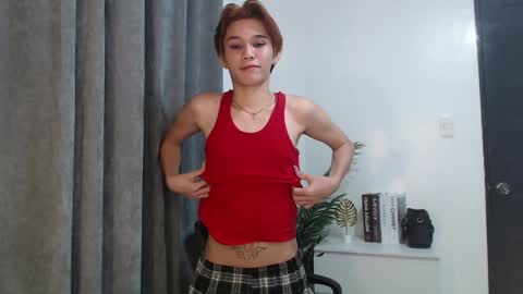 Snapshot of xxsebastian18 chatting on January 2025 11:06:01 AM seb online show from January 2025 11:06:01 AM