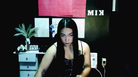xxslutty kim online show from November 2025 10:37:02 AM
