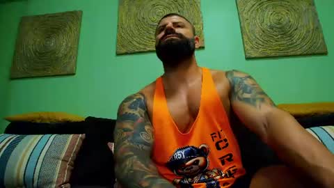 Snapshot of xxtreamleonard chatting on June 2026 06:45:02 AM Xtream Leonard online show from June 2026 06:45:02 AM
