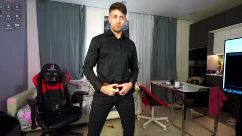     online show from January 2026 04:34:01 PM