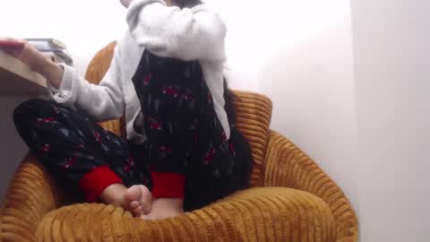 Lola online show from February 2025 12:12:01 PM