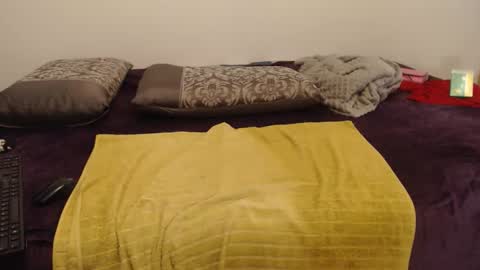 Ayanda online show from November 2025 02:42:02 PM