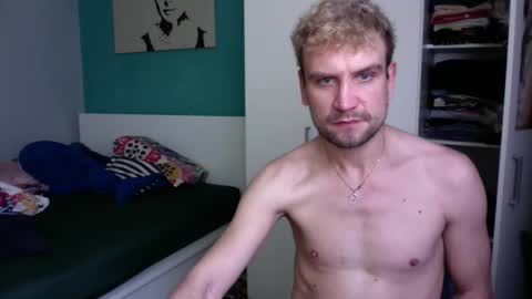 Snapshot of xxxd5 chatting on May 2026 09:47:01 AM Jacob online show from May 2026 09:47:01 AM