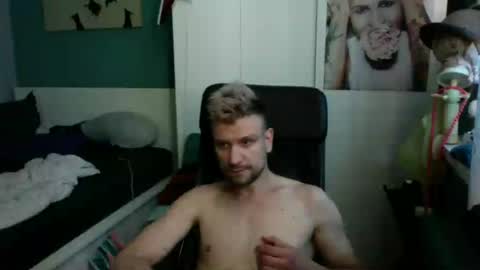 Snapshot of xxxd5 chatting on June 2026 10:53:02 AM Jacob online show from June 2026 10:53:02 AM