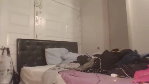 Danielle online show from September 2025 04:54:01 PM