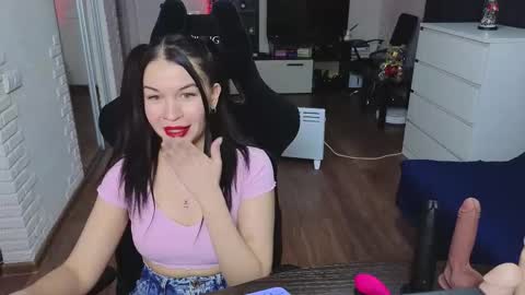 Alisa online show from January 2026 08:01:02 PM