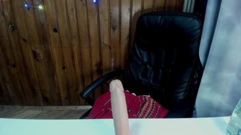 Snapshot of xxxnewlywedsxxx chatting on February 2025 08:17:02 PM Lana online show from February 2025 08:17:02 PM