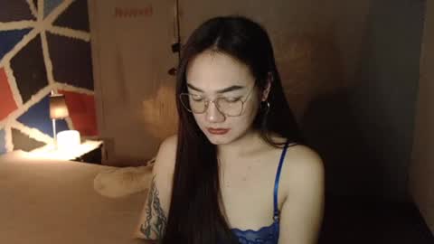 Snapshot of xxxsexydollxxx chatting on February 2025 09:13:02 AM Melissa online show from February 2025 09:13:02 AM