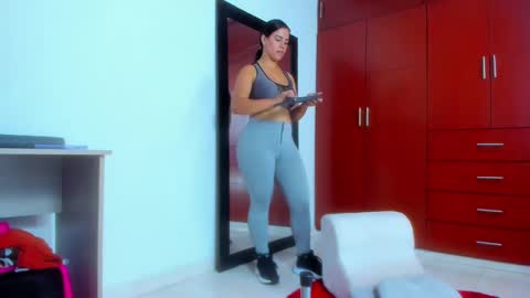 xxxtatianabustyxxx online show from February 2025 09:04:02 PM