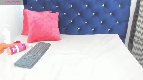 yaiza_sexylovee online show from October 2025 11:43:01 PM