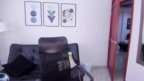 Snapshot of yake_elizabeth chatting on April 2026 07:00:02 PM yake elizabeth online show from April 2026 07:00:02 PM