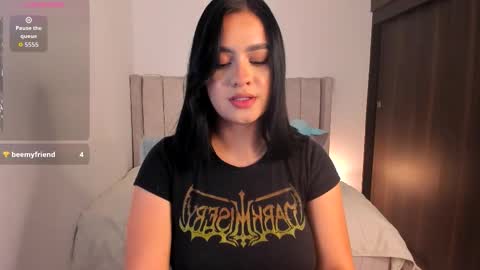 Yakeline online show from September 2025 12:22:02 AM