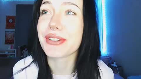 Yami online show from November 2025 12:44:01 AM