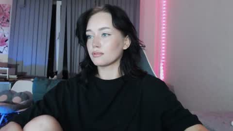 Snapshot of yamilean chatting on June 2026 11:31:01 PM Yami online show from June 2026 11:31:01 PM