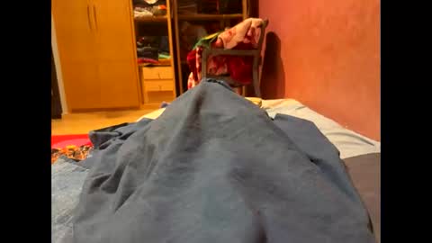 yamines online show from October 2025 01:55:02 AM