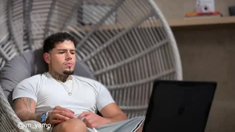 yamp sambrano online show from April 2026 10:12:02 PM