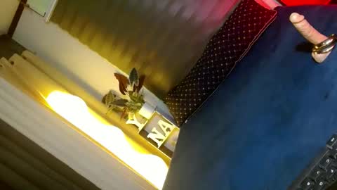 REYAN online show from April 2026 03:29:02 AM