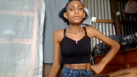 Littleyanah online show from June 2026 12:15:01 PM