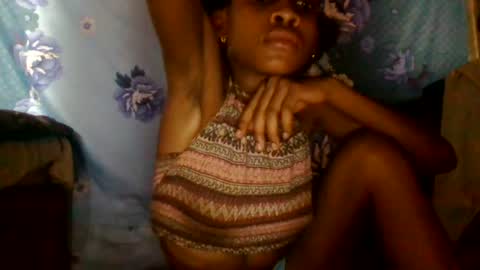 Littleyanah online show from June 2026 09:25:01 AM