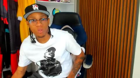 yandi_hot online show from February 2026 01:51:02 PM