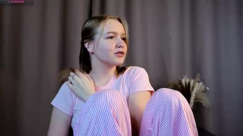 Kate online show from October 2025 01:09:01 PM