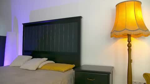 Snapshot of yanira_ass_ chatting on March 2026 05:00:02 AM yanira_ass_ online show from March 2026 05:00:02 AM