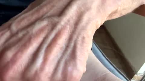 Snapshot of yannisv chatting on November 2025 04:29:02 PM yannisv online show from November 2025 04:29:02 PM