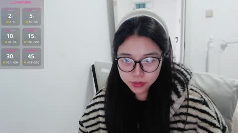 yaoyaoliu online show from April 2026 11:51:02 AM