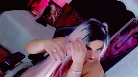 yarethrousss online show from February 2026 08:07:02 AM