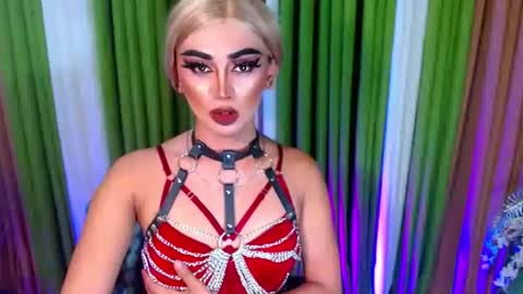 miss yasii online show from September 2025 04:07:01 PM