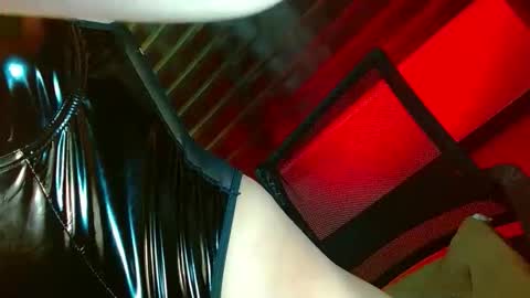 miss yasii online show from March 2026 03:38:01 PM