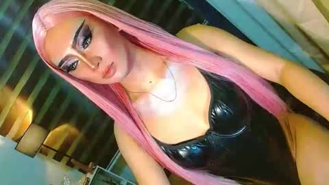 miss yasii online show from June 2026 01:24:01 PM