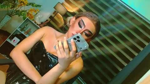 Snapshot of yasii19 chatting on July 2026 12:44:02 PM miss yasii online show from July 2026 12:44:02 PM