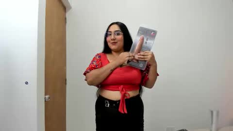 Yasmin Ortiz online show from March 2026 03:32:01 AM