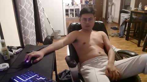 Snapshot of yawnimhorny chatting on April 2026 05:57:02 AM yawnimhorny online show from April 2026 05:57:02 AM