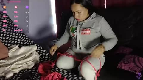 Snapshot of yazflor chatting on May 2026 01:59:01 PM Hazzan y Greisy online show from May 2026 01:59:01 PM