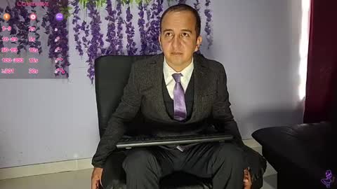 Snapshot of yazfore chatting on June 2026 02:01:02 PM Hazzan online show from June 2026 02:01:02 PM