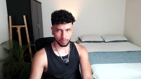 Snapshot of yeff_stone chatting on April 2026 02:51:02 AM yeff online show from April 2026 02:51:02 AM