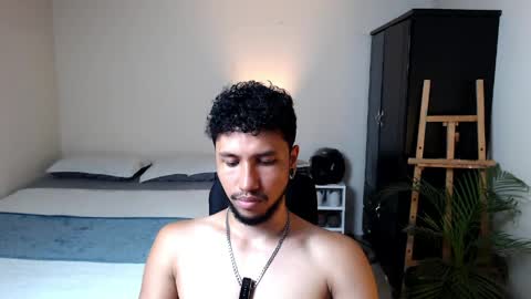 Snapshot of yeff_stone chatting on June 2026 11:06:01 PM yeff online show from June 2026 11:06:01 PM