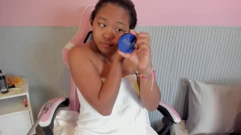 yeika_foxy online show from February 2026 11:27:01 AM