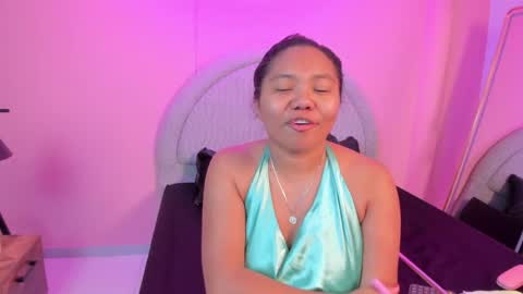Snapshot of yeika_foxy chatting on April 2026 11:23:01 AM yeika_foxy online show from April 2026 11:23:01 AM