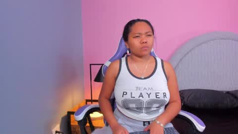 Snapshot of yeika_foxy chatting on April 2026 11:37:01 AM yeika_foxy online show from April 2026 11:37:01 AM