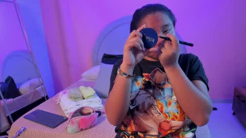 Snapshot of yeika_foxy chatting on June 2026 11:01:01 AM yeika_foxy online show from June 2026 11:01:01 AM