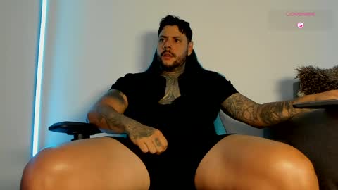 yeikoe1 online show from April 2026 10:48:02 PM