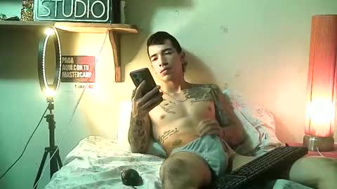 Snapshot of yeisoncastellanos1999 chatting on May 2026 06:17:01 PM yeisoncastellanos1999 online show from May 2026 06:17:01 PM